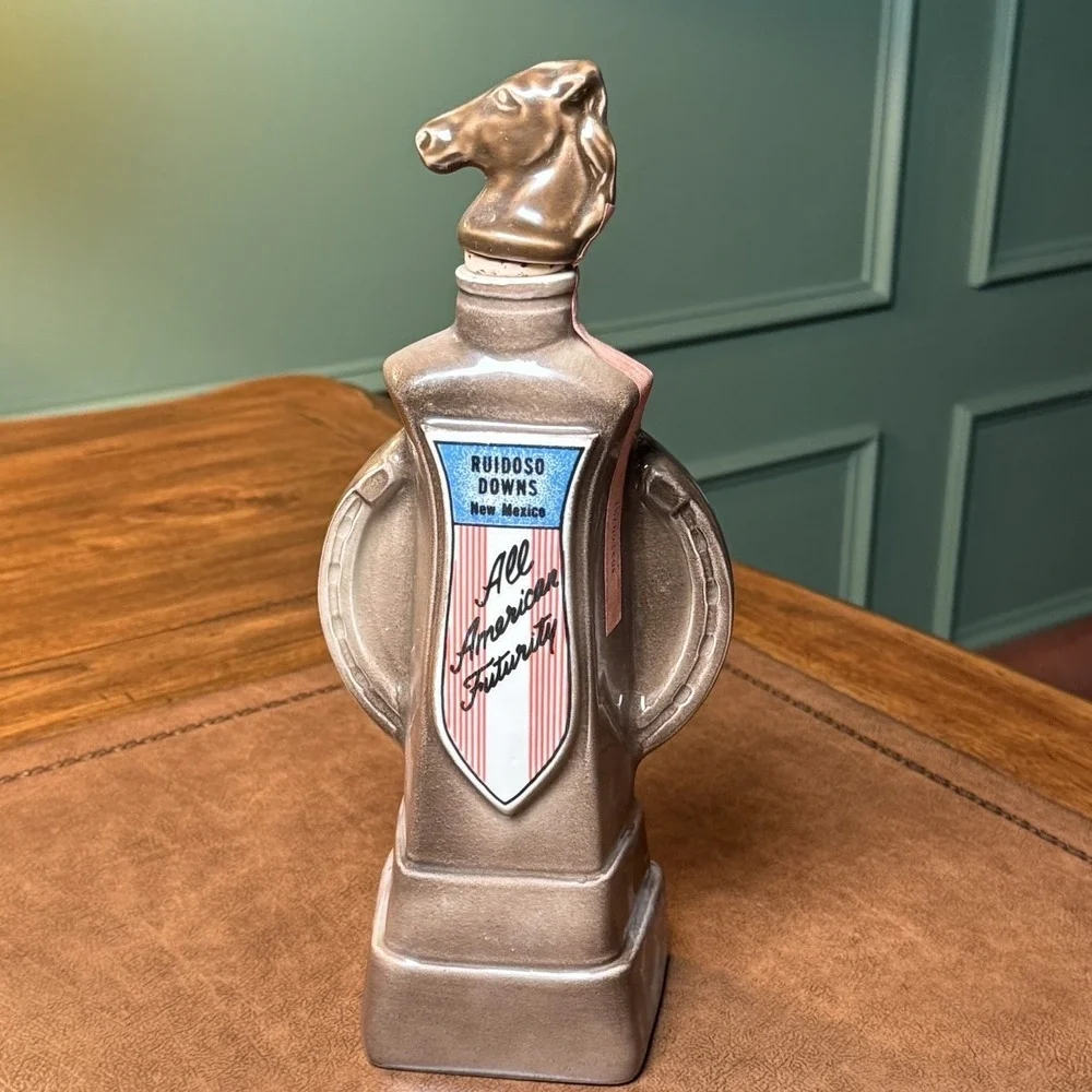 VINTAGE JIM BEAM DECANTER RUIDOSO DOWNS NEW MEXICO RICHEST HORSE RACE 1968 EMPTY